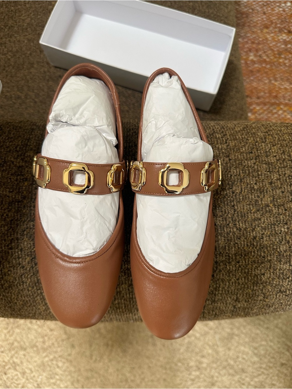 Larroude Milan Ballet Flat in Carmel, 7.5, nwt - Picture 3 of 6
